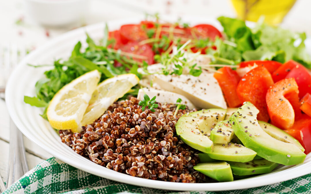 Simple and Nutritious Salad Recipes for a Refreshing Meal